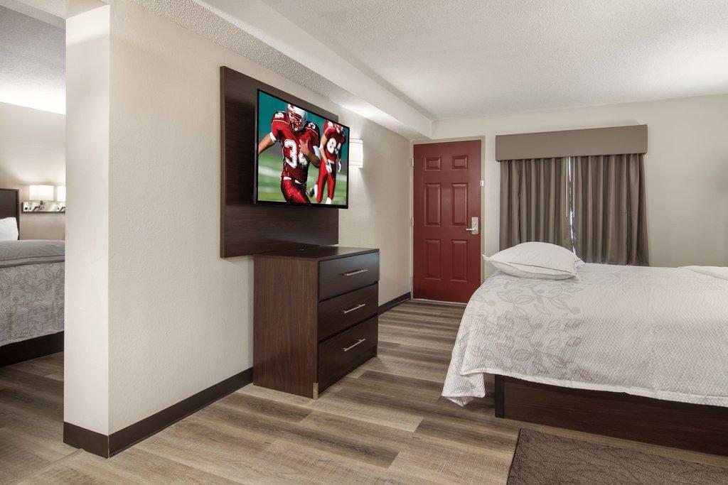 Red Roof Plus+ & Suites Ері Екстер'єр фото